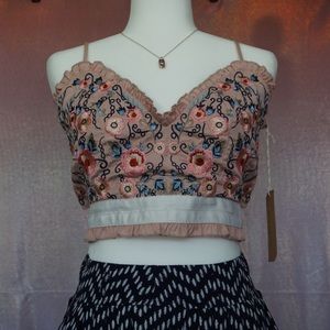 🔴SOLD🔴 💕 Pink Floral Strappy Crop Top 💕